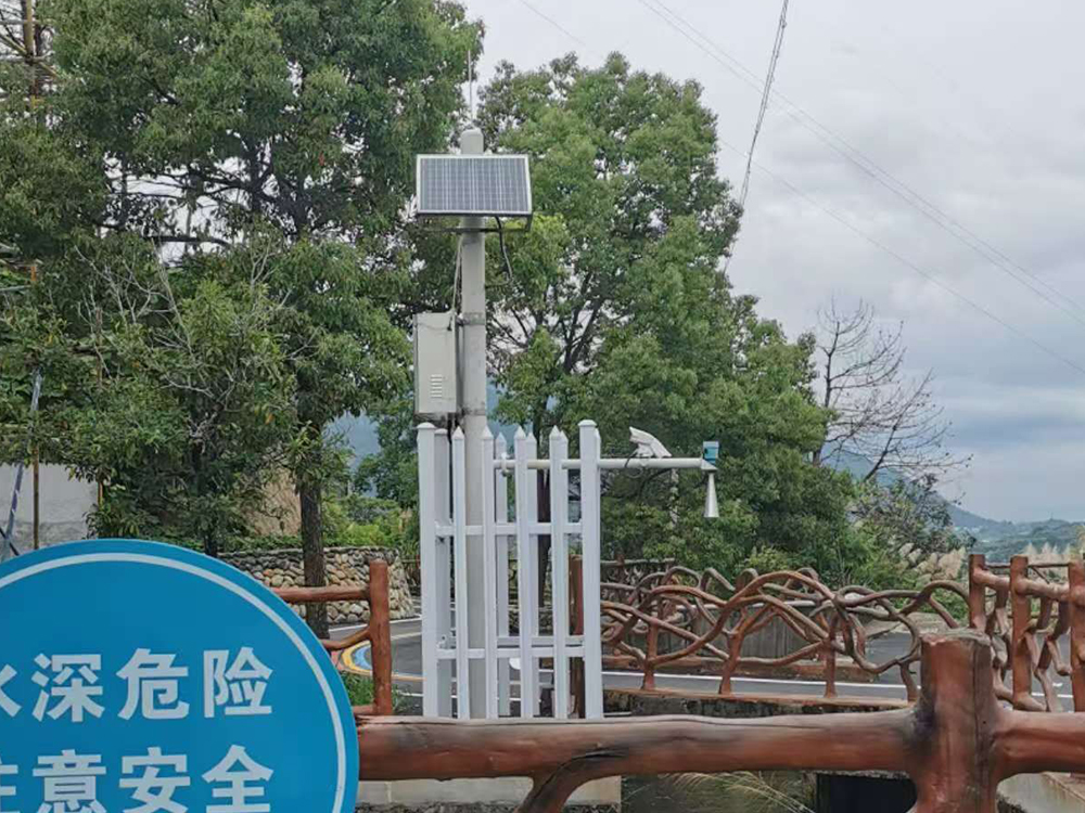 太陽(yáng)能供電系統(tǒng)在江蘇河道監(jiān)控中的應(yīng)用探索